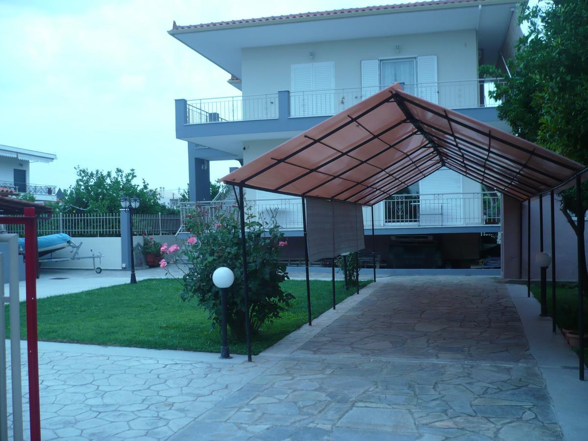 Rea'S House Vrahati Exteriér fotografie